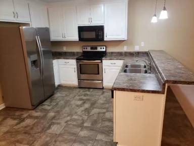 Main picture of 100 Cody Dr