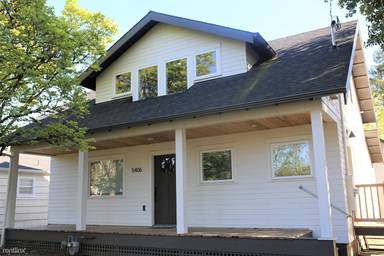 Main picture of 5416 SE Raymond St