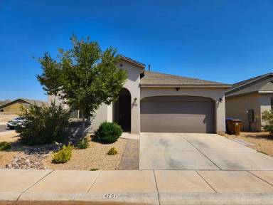 Main picture of 4701 Elsinore Ave