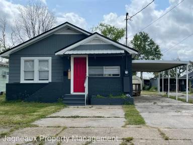 Main picture of 808 Sycamore St