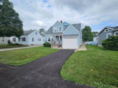 Main picture of 7409 Bradbury Ave