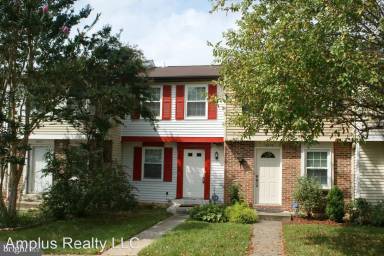 Main picture of 19474 Zinnia Cir