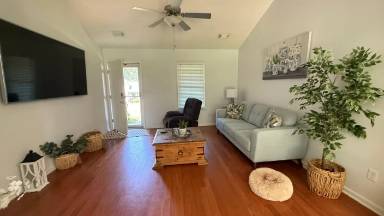 Main picture of 10456 Annawood Dr
