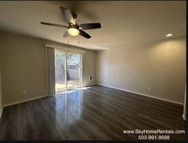 Main picture of 2142 Maplewood Dr S