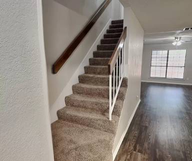 Main picture of 7334 Kingswood Cir