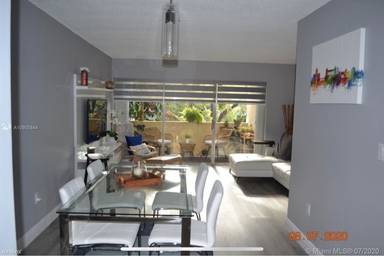 Main picture of 9367 Fontainebleau Blvd