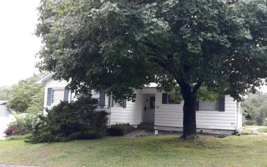 Main picture of 120 Meadow Rd