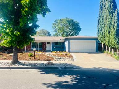 Main picture of 1321 Woodside Dr