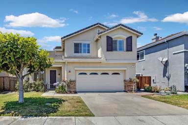 Main picture of 2 Idlewood Dr