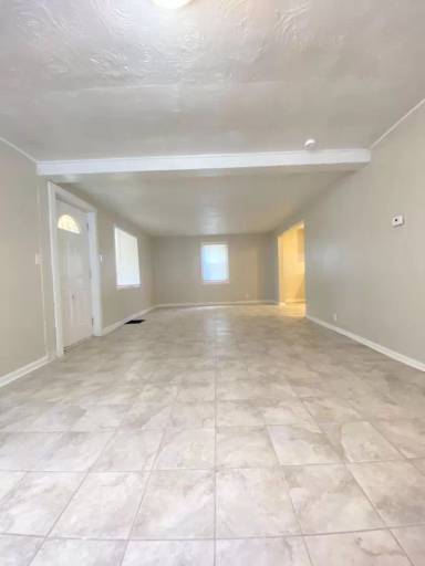 Main picture of 1021 Vanderburgh Ave