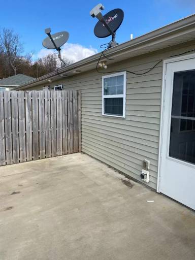 Main picture of 106 Nancy Ln