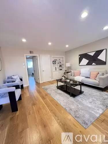 Main picture of 3001 Los Prados St