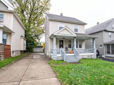 Main picture of 7706 Grand Division Ave
