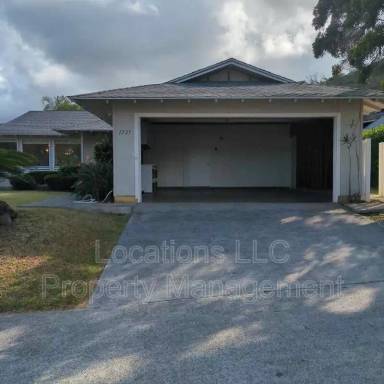 Main picture of 1221 Akiahala St