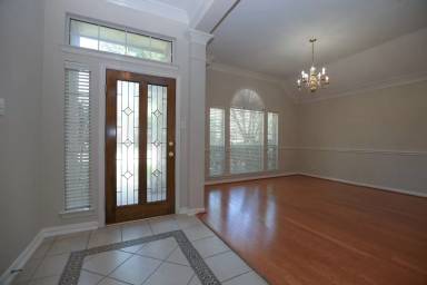 Main picture of 22023 Beachgrove Ln