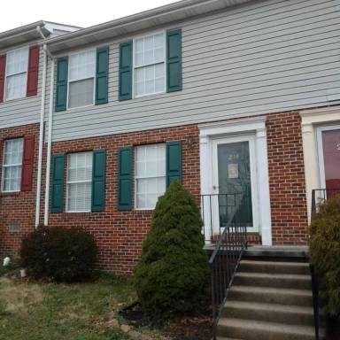 Main picture of 214 Parkside Dr