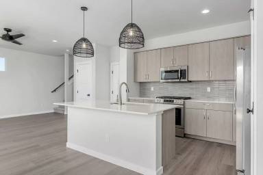 Main picture of 6821 W Riverwood St