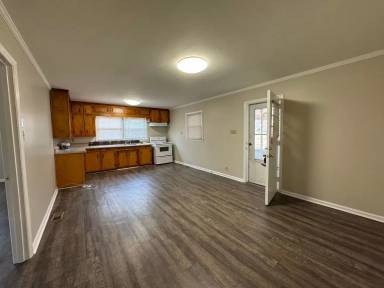 Main picture of 626 Tuckaseege Rd