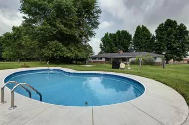 Main picture of 4036 W Weaver Rd