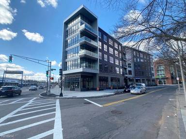 Main picture of 3531 Washington St