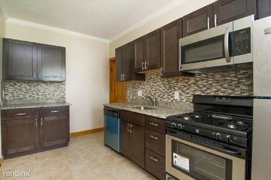 Main picture of 435 Walnut Ave
