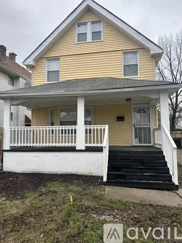 Main picture of 3377 E 135th St
