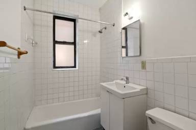 Main picture of 403 Avenue C