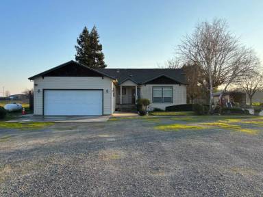Main picture of 379 Albers Rd