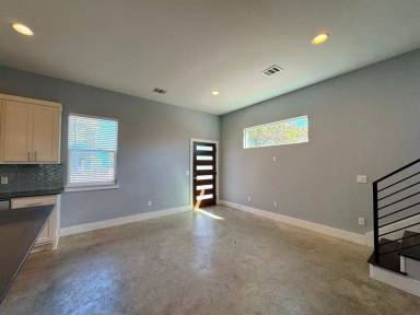 Main picture of 6201 Felix Ave