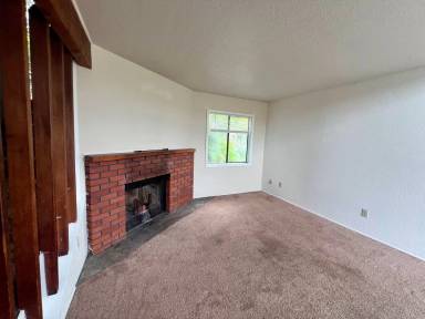 Main picture of 2102 Meade St
