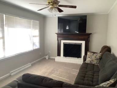 Main picture of 136 Maple Lawn Pl
