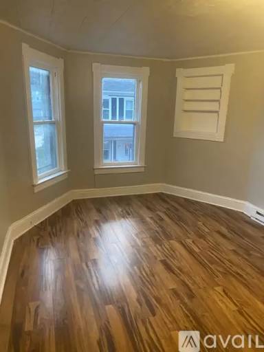 Main picture of 208 N Grand St