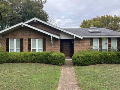 Main picture of 2905 Spring Brook Dr