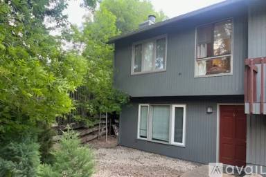 Main picture of 2370 Folsom St