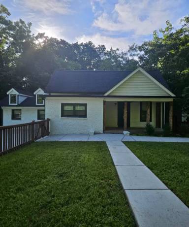 Main picture of 16 Johnson Rd NW