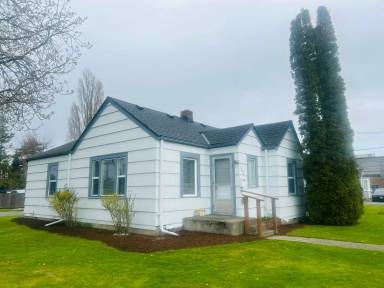 Main picture of 1303 E Broadway