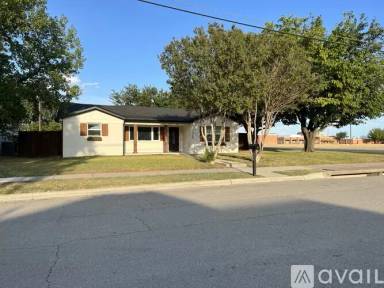 Main picture of 400 Jessie St