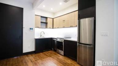 Main picture of 812 Saint Johns Pl