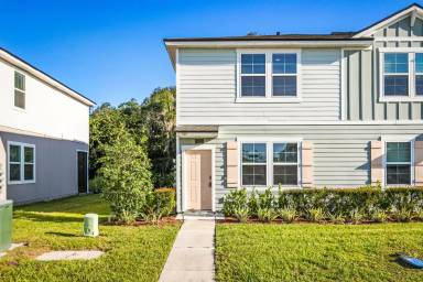 Main picture of 122 Whispering Brook Dr