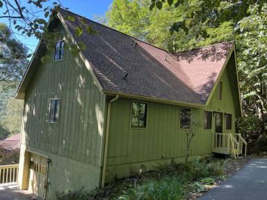 Main picture of 420 Cliffside Ln
