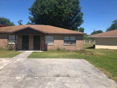 Main picture of 2850 8 Iron Dr