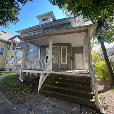 Main picture of 521 E Chestnut St