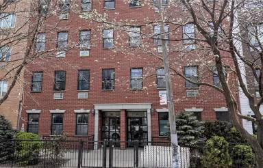 Main picture of 56 Monitor St
