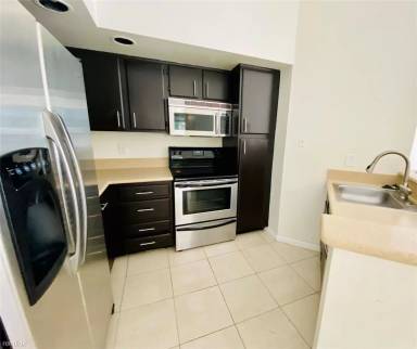 Main picture of 457 Vista Isles Dr