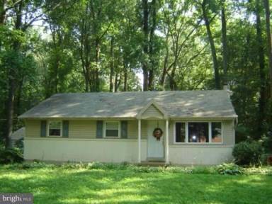 Main picture of 9721 Gwynn Park Dr