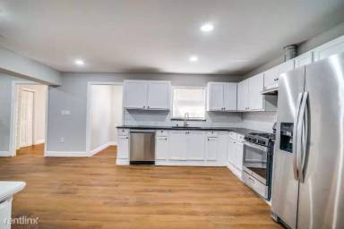 Main picture of 3034 Valley View Ln