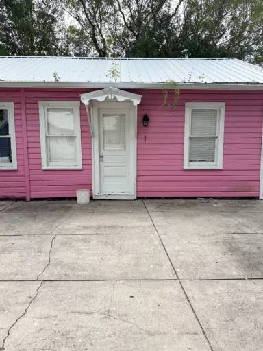 Main picture of 1606 Hough St