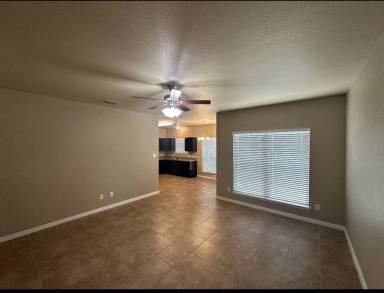 Main picture of 2401 Vicksburg