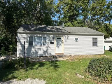 Main picture of 12 Douglas Ct