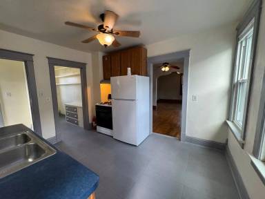 Main picture of 3461 E Plankinton Ave